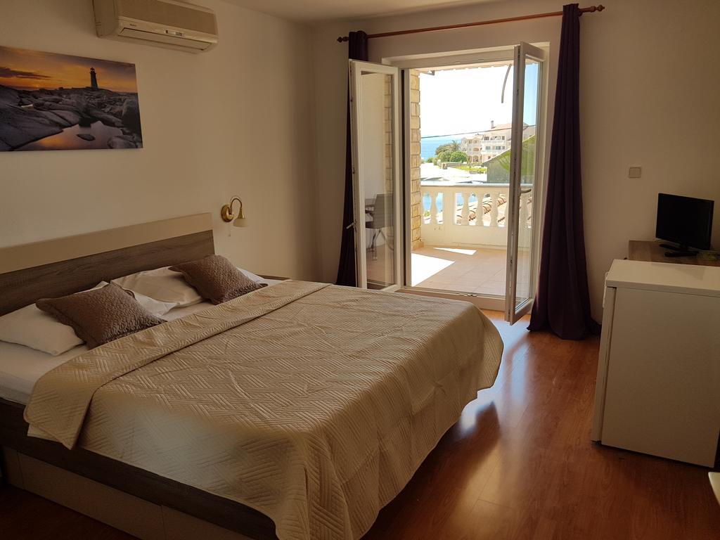 Hotel Pansion Marco Polo Petrčane Zewnętrze zdjęcie