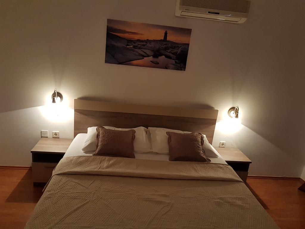 Hotel Pansion Marco Polo Petrčane Zewnętrze zdjęcie